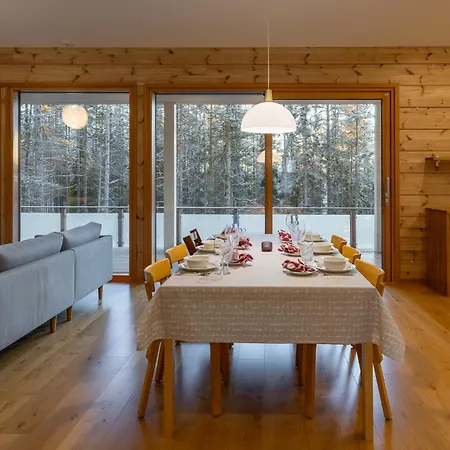 Hulliainen By Hi Yllaes